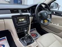 Skoda Superb TDI Elegance - U10882