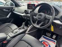 Audi Q2 TDI S line - U10884