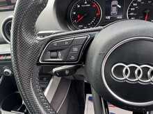 Audi Q2 TDI S line - U10884