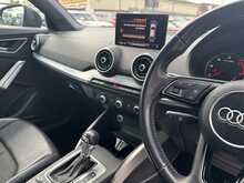 Audi Q2 TDI S line - U10884