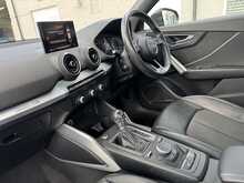 Audi Q2 TDI S line - U10884