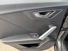 Audi Q2 TDI S line - U10884