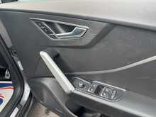 Audi Q2 TDI S line - U10884