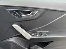 Audi Q2 TDI S line - U10884