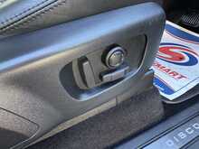 Land Rover Discovery SD V6 HSE Luxury - U10898