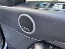 Land Rover Discovery SD V6 HSE Luxury - U10898
