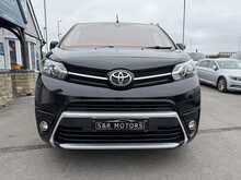 Toyota PROACE Verso D Shuttle - U10902
