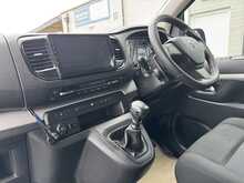 Toyota PROACE Verso D Shuttle - U10902