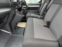 Toyota PROACE Verso D Shuttle - U10902