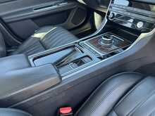 Jaguar XF d Portfolio - U10908