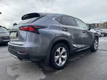 Lexus NX 300h Premier - U10914