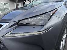 Lexus NX 300h Premier - U10914