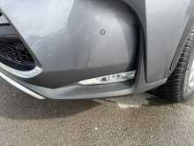 Lexus NX 300h Premier - U10914