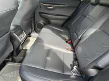 Lexus NX 300h Premier - U10914