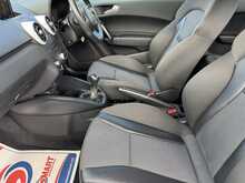 Audi A1 TDI Amplified Edition - U10927