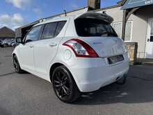 Suzuki Swift SZ-L - U10929