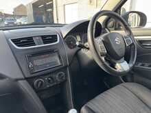 Suzuki Swift SZ-L - U10929