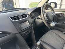 Suzuki Swift SZ-L - U10929