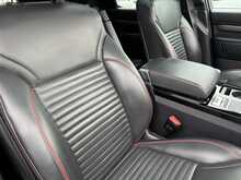 Land Rover Discovery SD V6 HSE - U10932