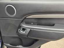 Land Rover Discovery SD V6 HSE - U10932
