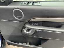 Land Rover Discovery SD V6 HSE - U10932