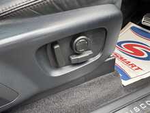 Land Rover Discovery SD V6 HSE - U10932