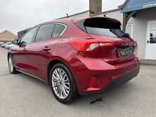 Ford Focus T EcoBoost Titanium X - U10936