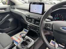 Ford Focus T EcoBoost Titanium X - U10936