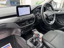 Ford Focus T EcoBoost Titanium X - U10936