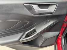 Ford Focus T EcoBoost Titanium X - U10936