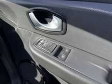 Renault Clio TCe Iconic - U10941
