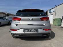 Hyundai i30 T-GDi MHEV SE Connect - U10946