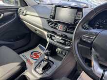 Hyundai i30 T-GDi MHEV SE Connect - U10946