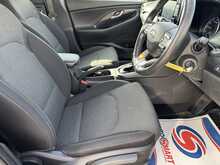 Hyundai i30 T-GDi MHEV SE Connect - U10946