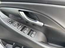 Hyundai i30 T-GDi MHEV SE Connect - U10946