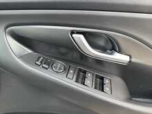 Hyundai i30 T-GDi MHEV SE Connect - U10946