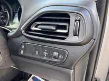 Hyundai i30 T-GDi MHEV SE Connect - U10946