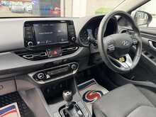 Hyundai i30 T-GDi MHEV SE Connect - U10946