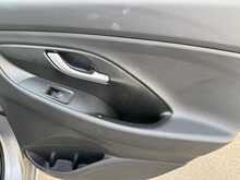 Hyundai i30 T-GDi MHEV SE Connect - U10947