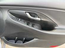 Hyundai i30 T-GDi MHEV SE Connect - U10947