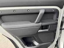 Land Rover Defender 110 D350 MHEV X-Dynamic SE - U10954
