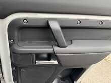 Land Rover Defender 110 D350 MHEV X-Dynamic SE - U10954