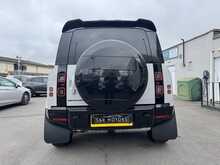 Land Rover Defender 110 D350 MHEV X-Dynamic SE - U10954