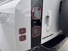 Land Rover Defender 110 D350 MHEV X-Dynamic SE - U10954