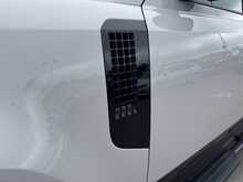 Land Rover Defender 110 D350 MHEV X-Dynamic SE - U10954