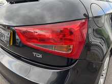 Audi A1 TDI S line - U10960