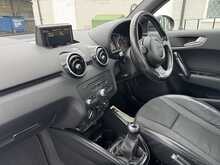 Audi A1 TDI S line - U10960