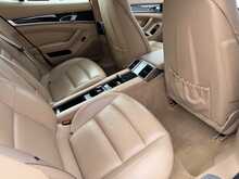 Porsche Panamera D V6 - U10963