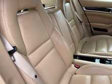 Porsche Panamera D V6 - U10963