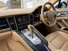 Porsche Panamera D V6 - U10963
